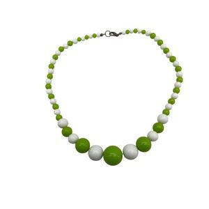 Vintage Style Lime Green and White Graduated Bead Necklace 18.5 Inch Retro Mod
